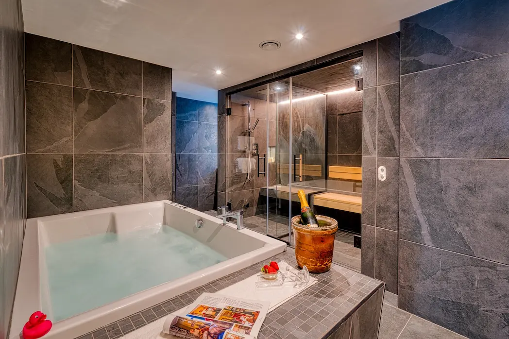 Ultimate Romantic Spa Stay Package
